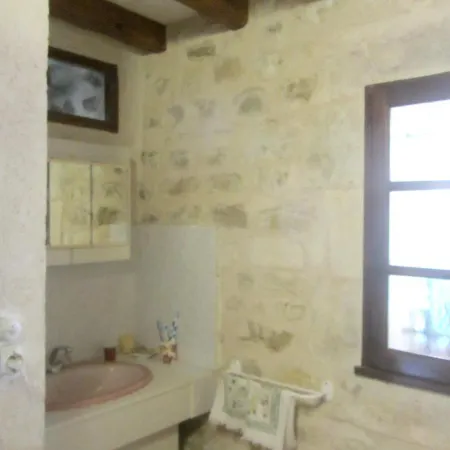House With 3 Bedrooms In With Enclosed Garden Holiday home *