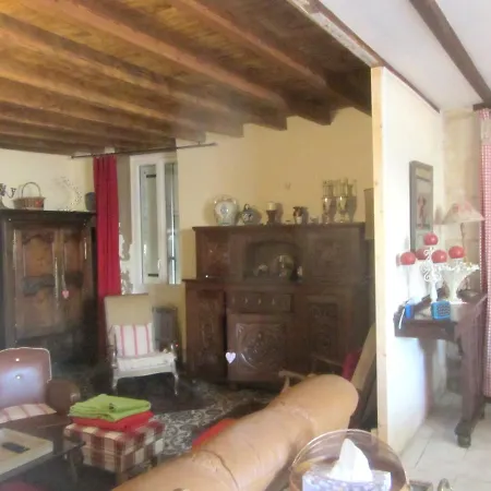 House With 3 Bedrooms In With Enclosed Garden Holiday home *